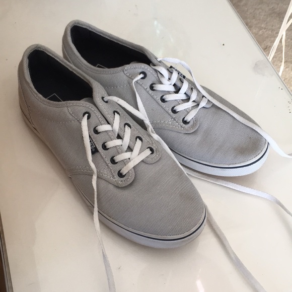 kids vans size 4